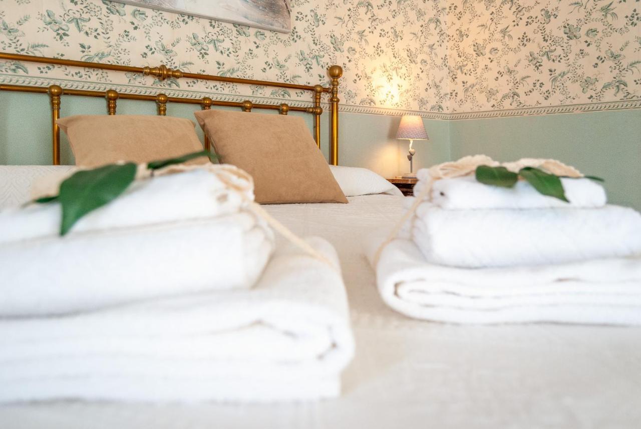 B&B Risveglio Col Rosone Lecce Exterior photo